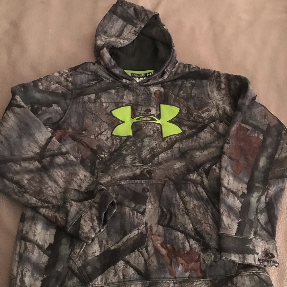 Under Amour mossy oak boys sweatshirt